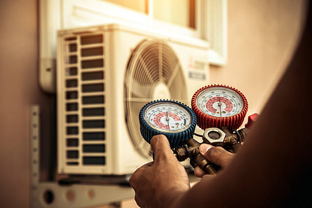 Professional Hvac technician working in Melville, NY